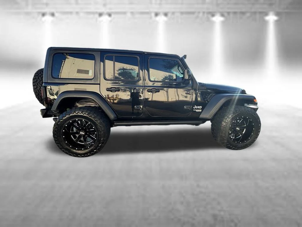 Used 2018 Black Clearcoat Jeep Unlimited Sport S image 3