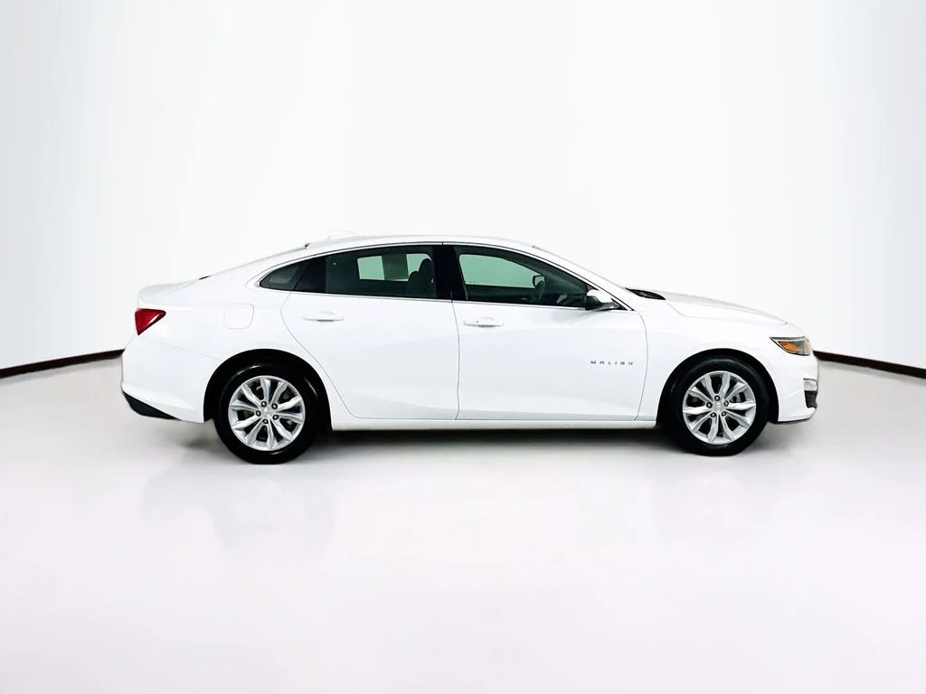 Used 2024 White Chevrolet LT image 8