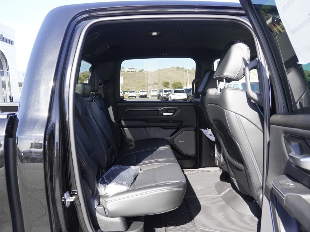 New 2026 Diamond Black Crystal Pearl-Coat Exterior Paint RAM Rebel image 21