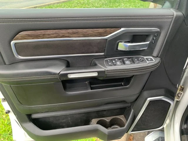 Used 2019 White Ram Laramie image 11