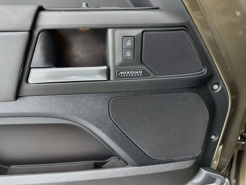 New 2026 Gondwana Stone Land Rover X-Dynamic SE image 19