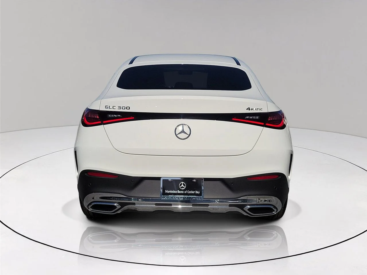 New 2027 Polar White Mercedes-Benz GLC 300 image 5