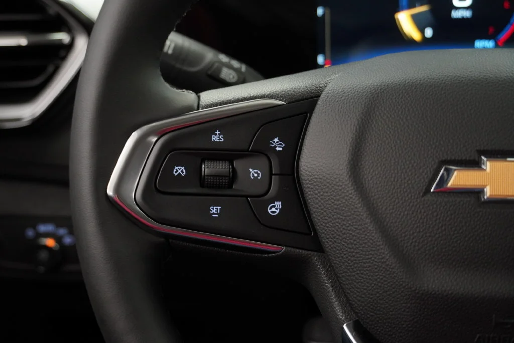 New 2026 Mosaic Black Metallic Chevrolet LT image 26