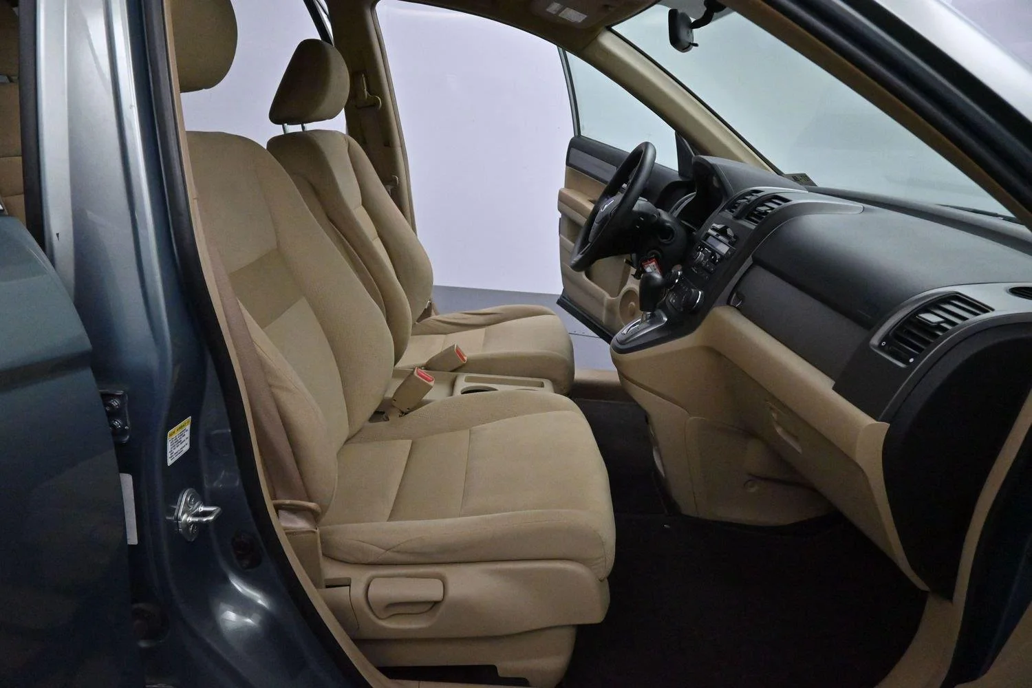 Used 2011 Opal Sage Metallic Honda SE image 25