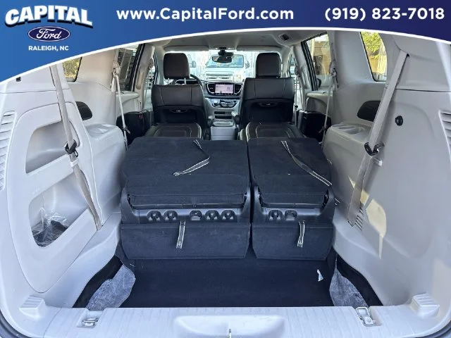Used 2024 Silver Chrysler Touring L image 16
