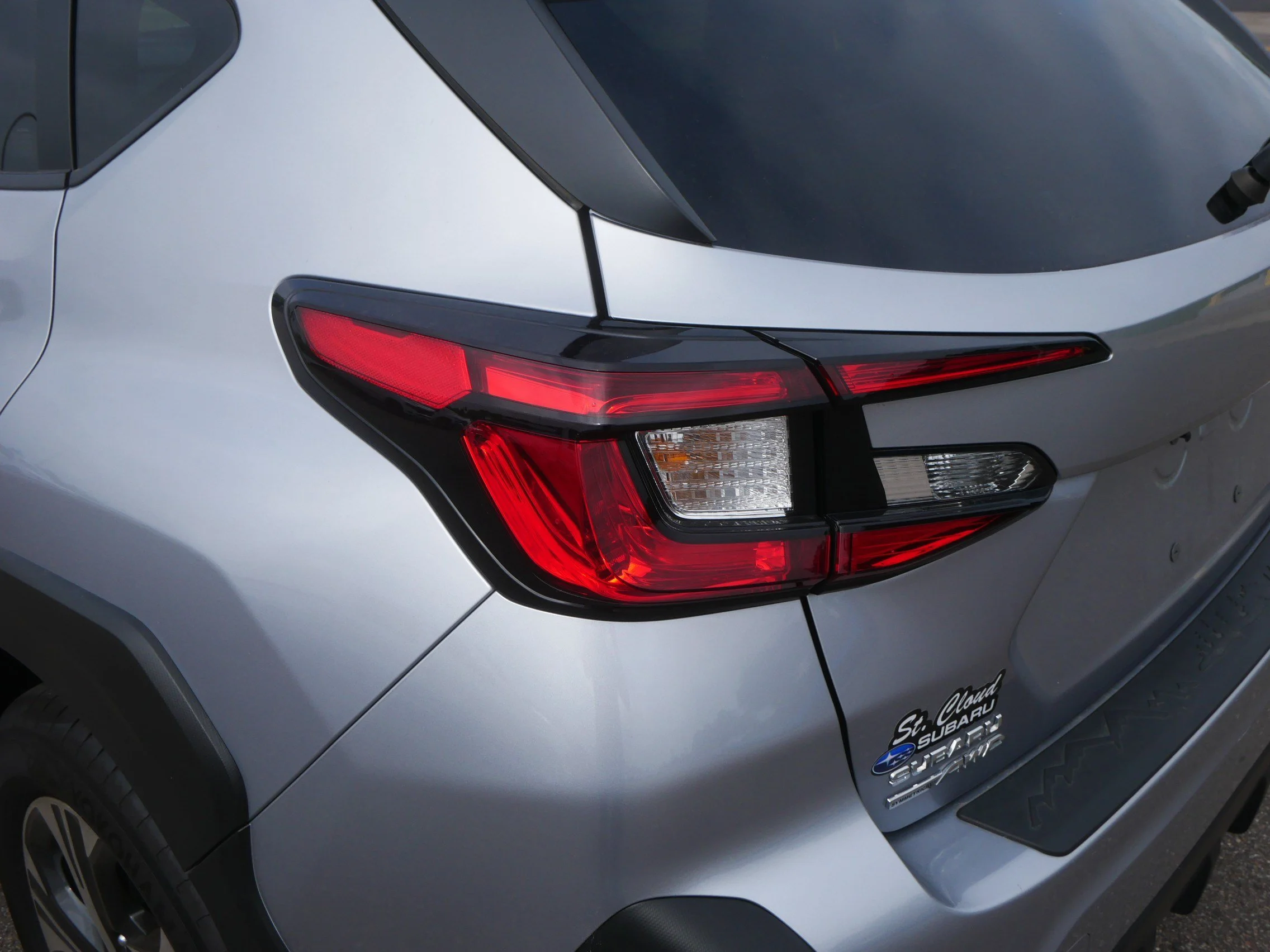 Used 2024 Ice Silver Metallic Subaru Premium image 17