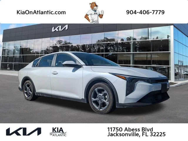 2025 Kia K4 LXS AT's photo