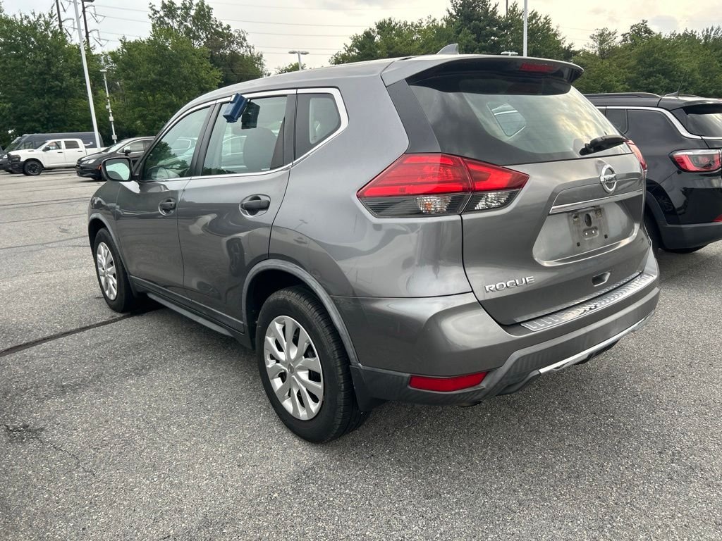Used 2017 Gray Nissan S image 6