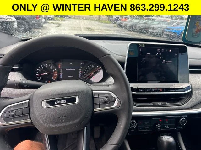 Used 2025 Black Jeep Latitude image 11