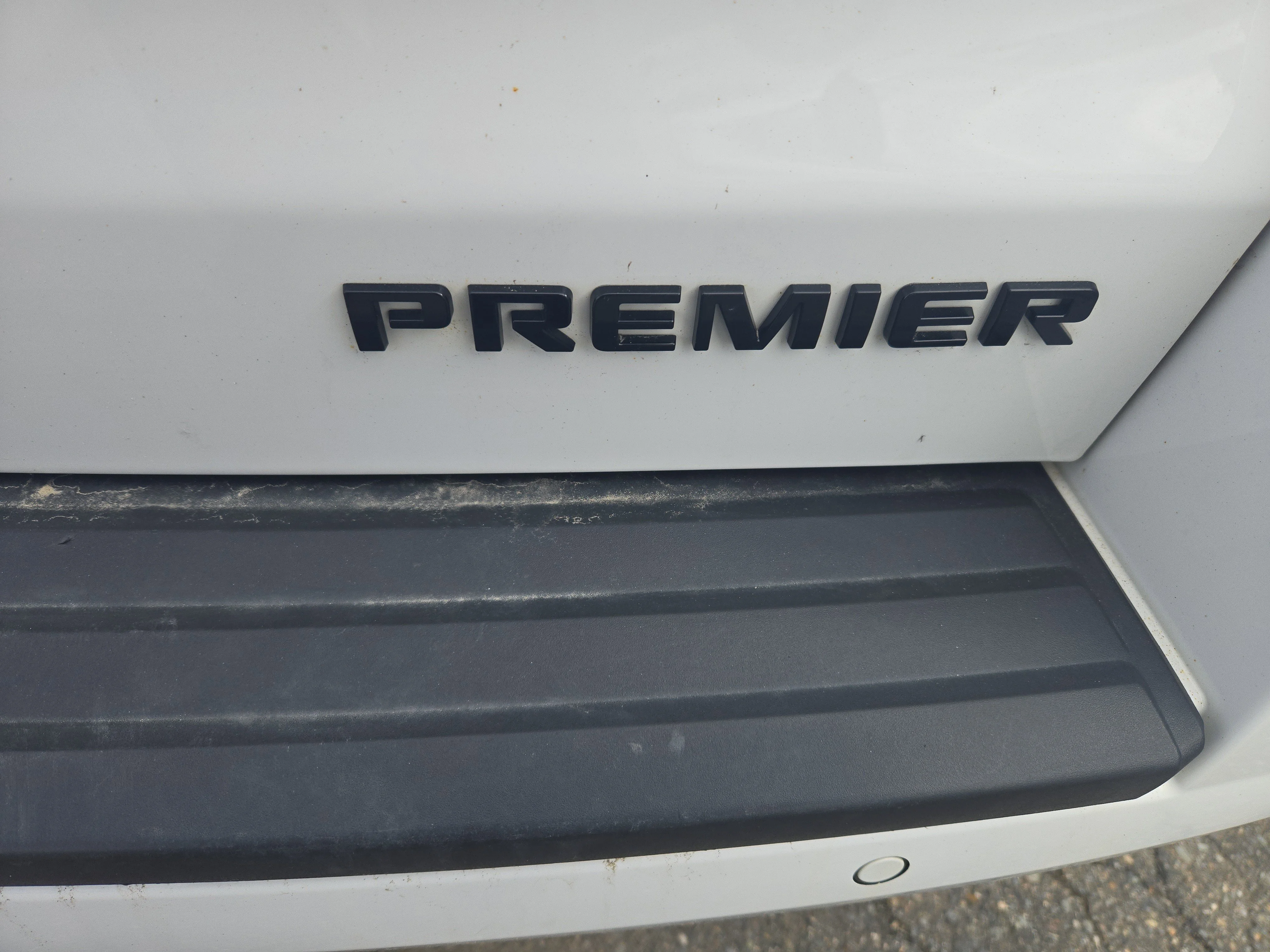 Used 2019 Summit White Chevrolet Premier image 12