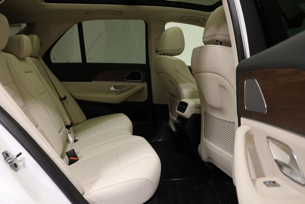Used 2026 Polar White Mercedes-Benz GLE 350 image 54