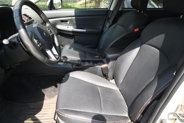 Used 2016 Beige Subaru 2.0i Limited image 7