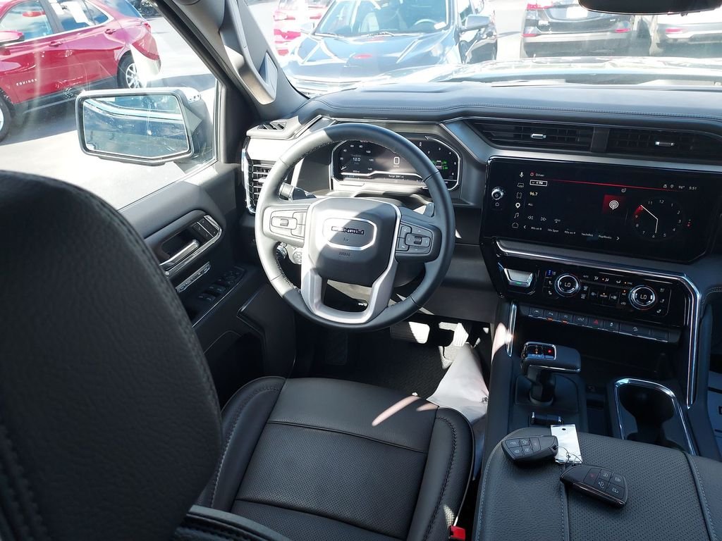 Used 2025 Silver GMC Denali image 17