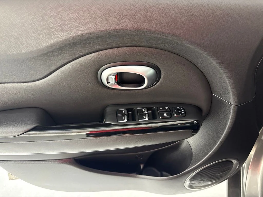 Used 2019 Gray Kia Plus image 23