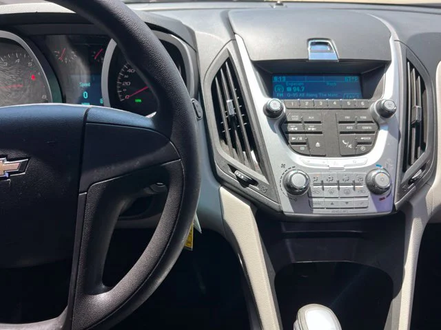 Used 2010 Silver Chevrolet LS image 19