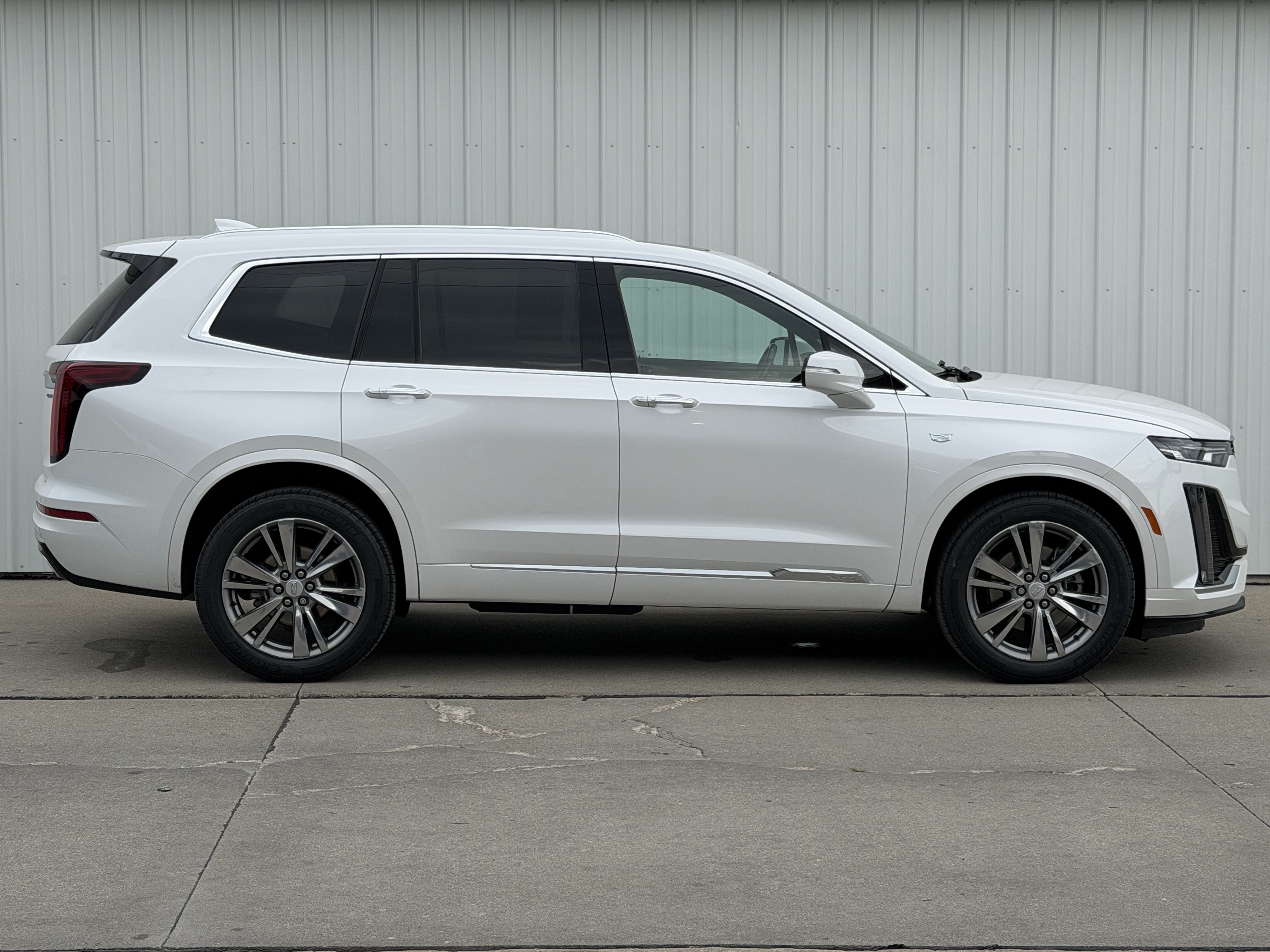 Used 2024 Crystal White Tricoat Cadillac AWD Premium Luxury image 3