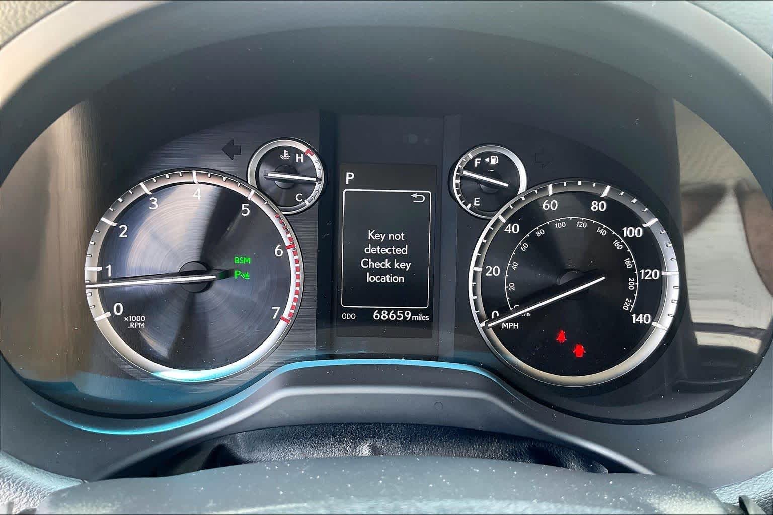 Used 2021 Starfire Pearl Lexus Premium image 23