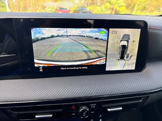 Used 2025 White Nissan SR image 21