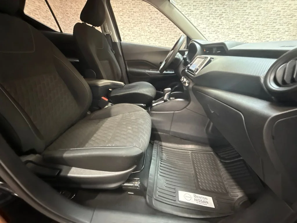 Used 2021 Super Black Nissan S image 12