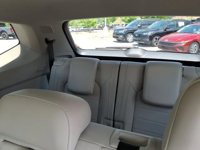 Used 2021 White Volkswagen SEL Premium image 19
