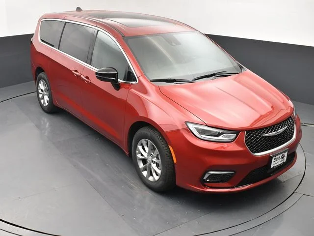 2026 Chrysler Pacifica Select - Photo 16