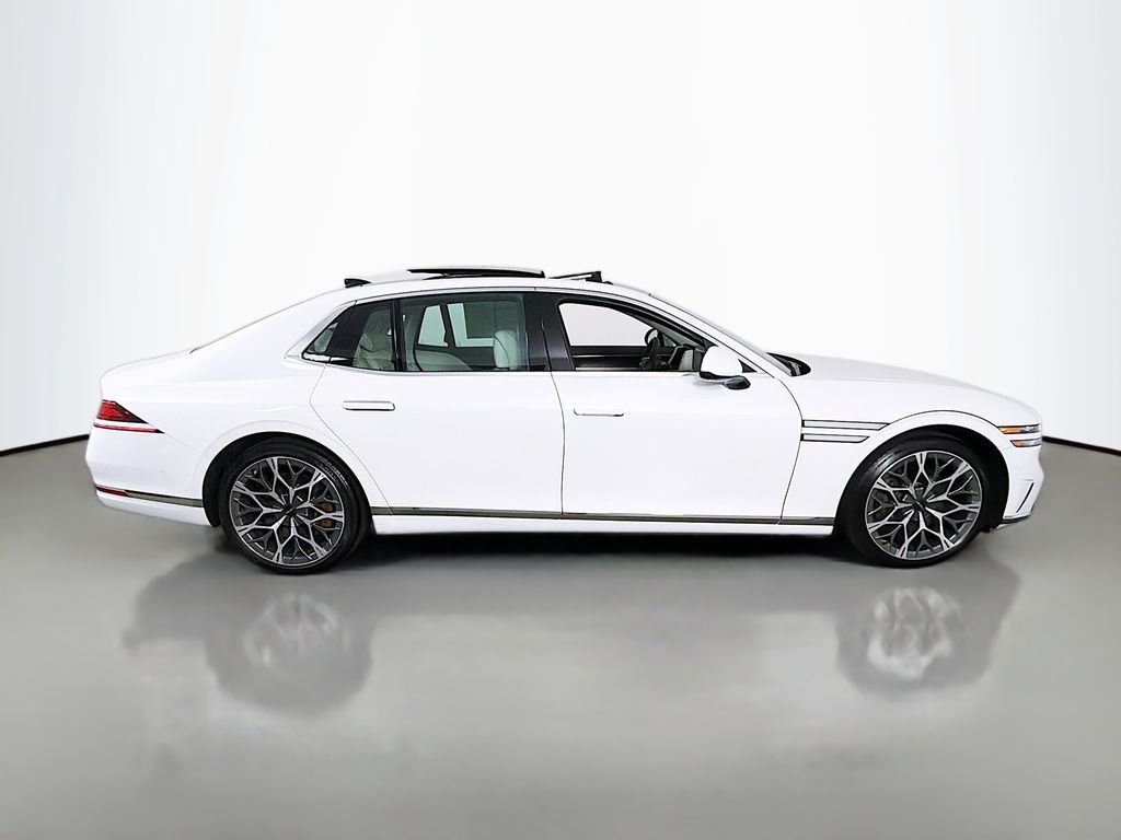 Used 2025 Uyuni White Genesis 3.5T E-SC MHEV image 8