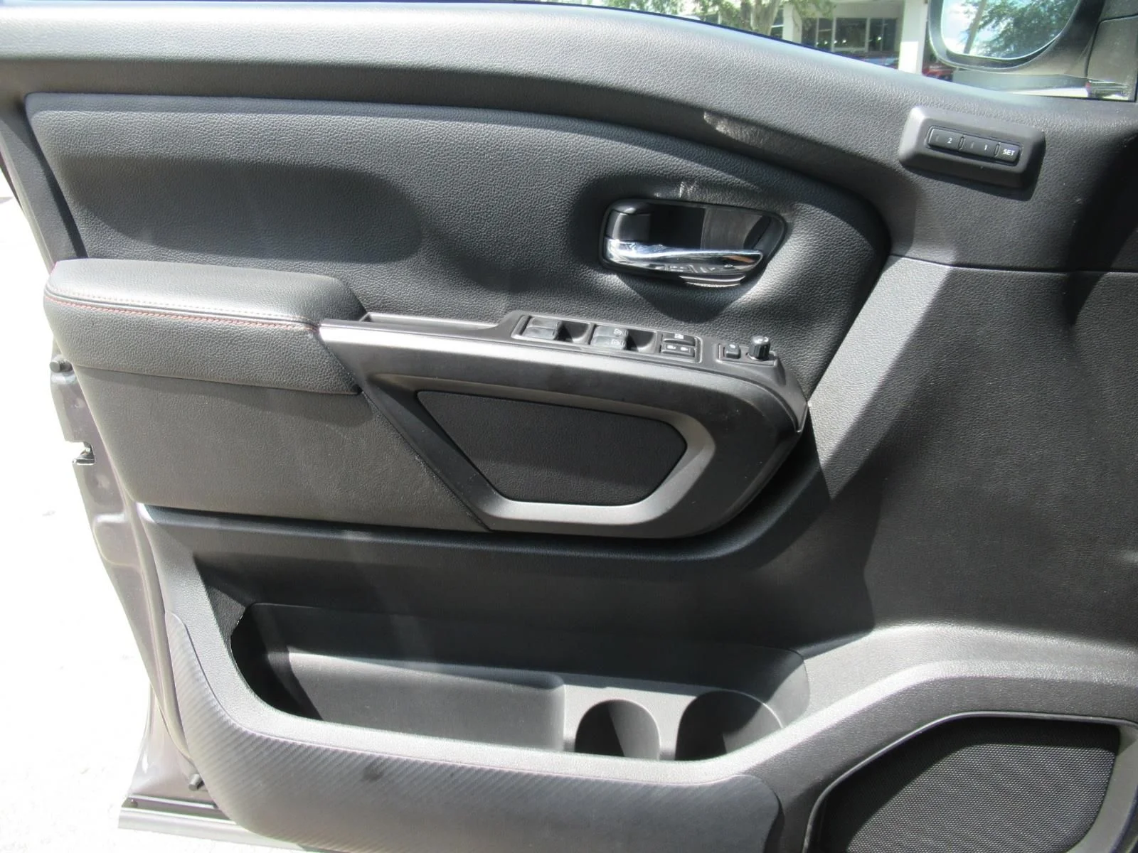 Used 2022 Gray Nissan PRO-4X image 21