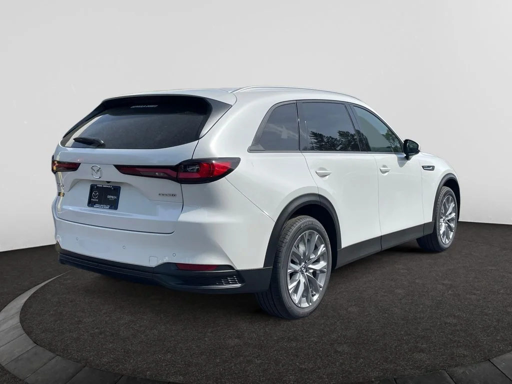 New 2026 White Mazda 3.3 Turbo Preferred image 5