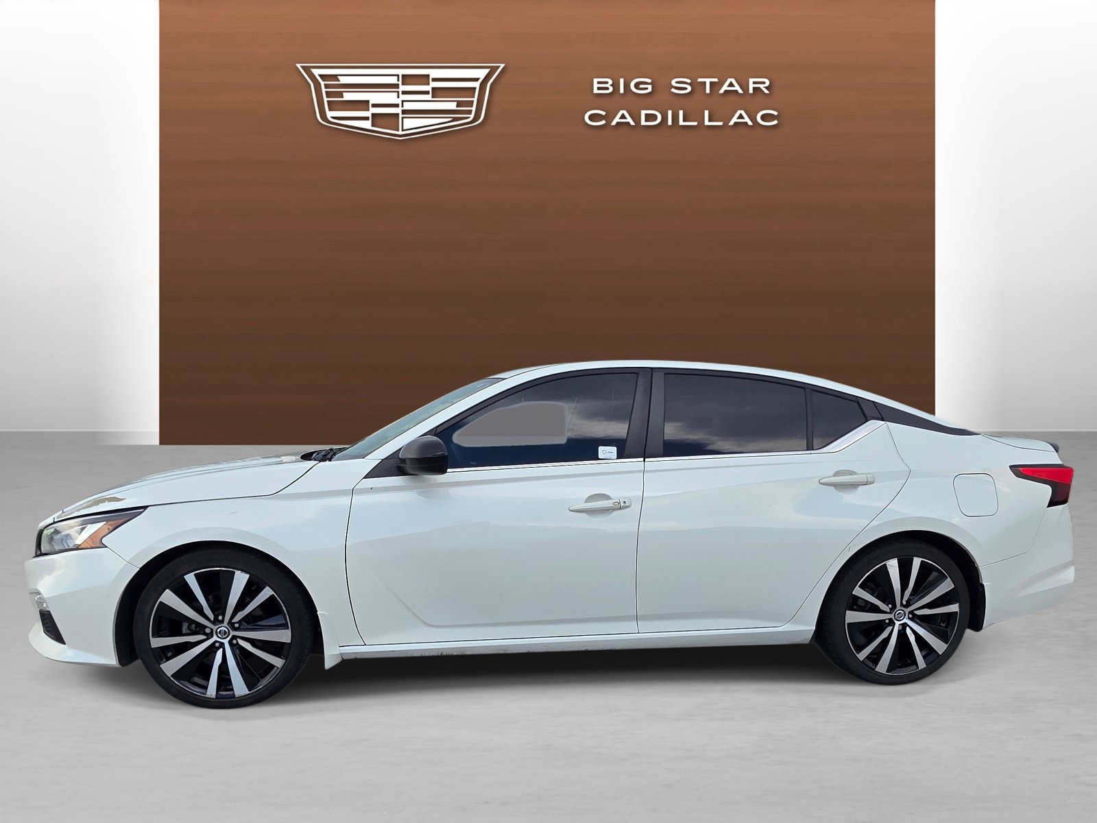 Used 2020 Nissan Altima SR with VIN 1N4BL4CV5LN305151 for sale in Friendswood, TX