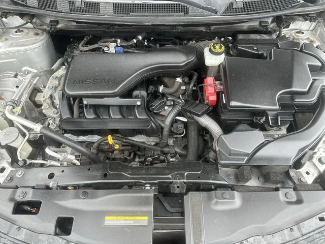 Used 2018 Silver Nissan SL image 21