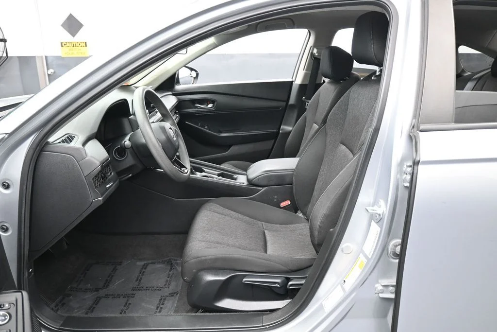 Used 2024 Silver Honda LX image 11