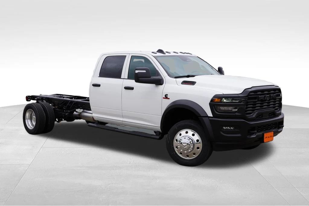 2026 RAM 5500 Big Horn 4X4 Crew Cab DRW 197" WB's photo