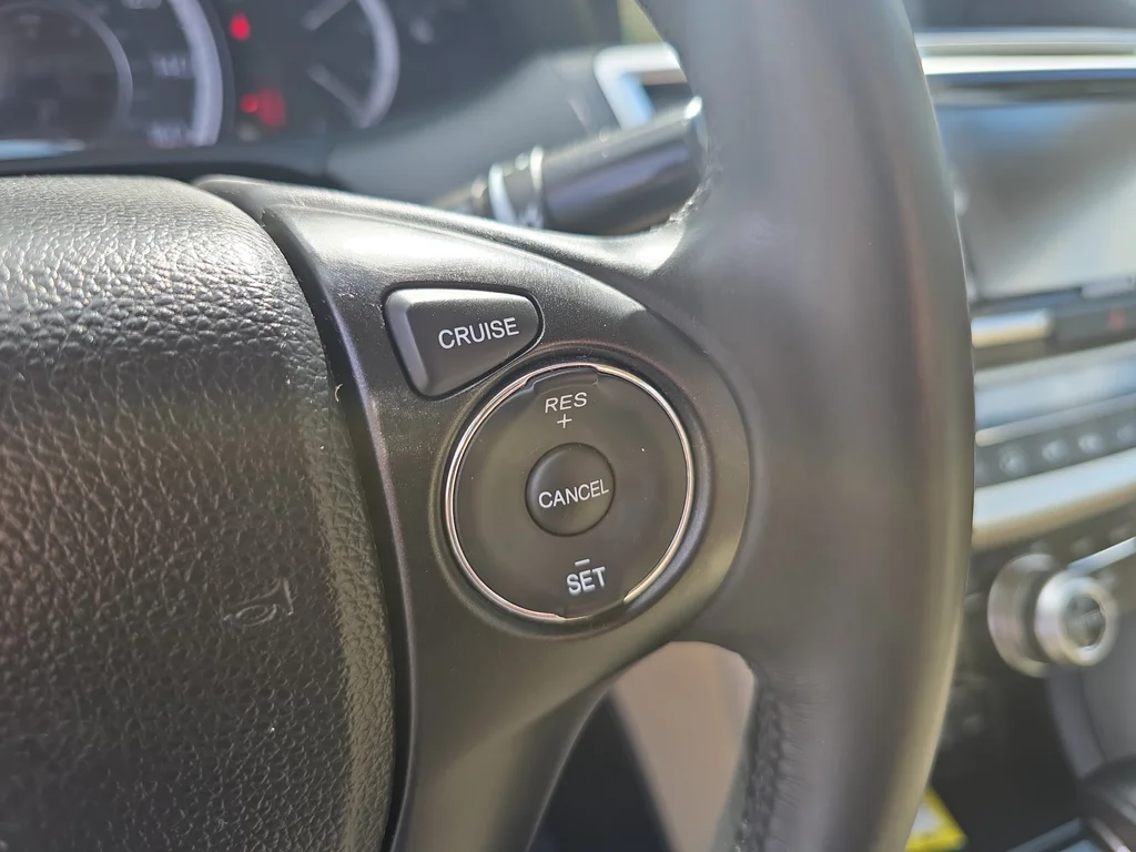 Used 2015 Beige Honda EX-L image 37