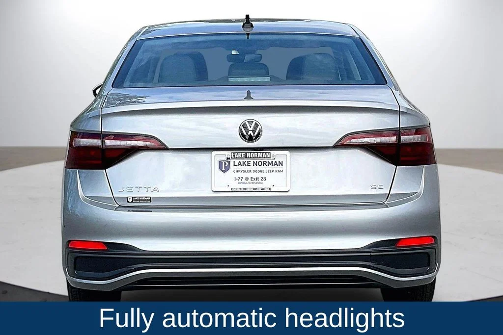 Used 2024  Volkswagen 1.5T SE image 9