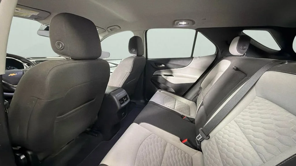 Used 2018 SILVER ICE METALLIC Chevrolet LS image 27