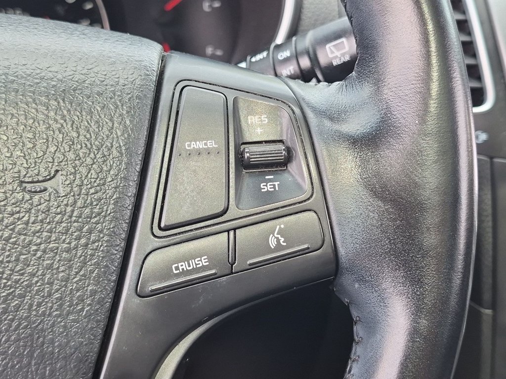 Used 2014 White Kia EX image 16