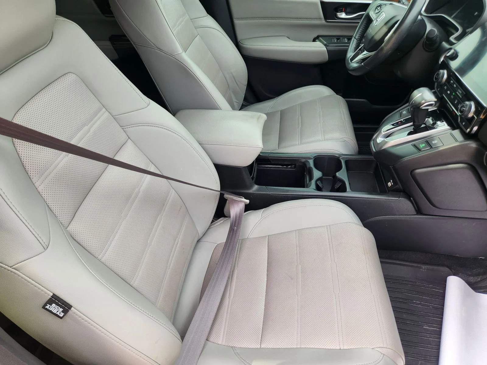 Used 2020 Black Honda EX-L image 13