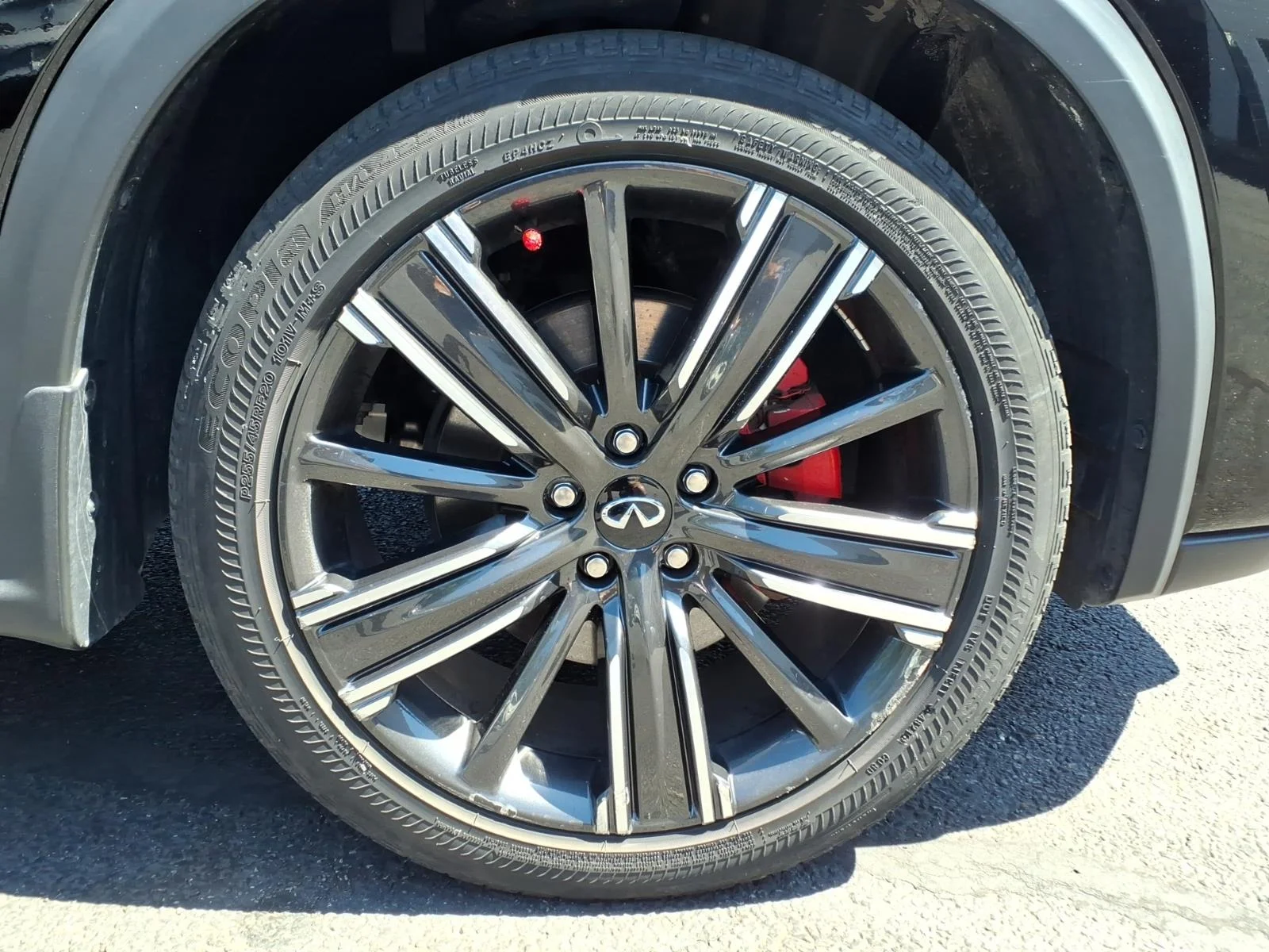 Certified Used 2022 Black INFINITI LUXE image 10