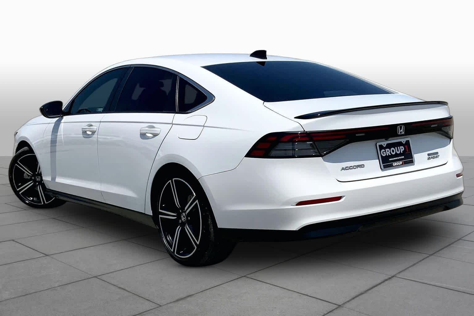 Used 2023 Platinum White Pearl Honda Sport image 12