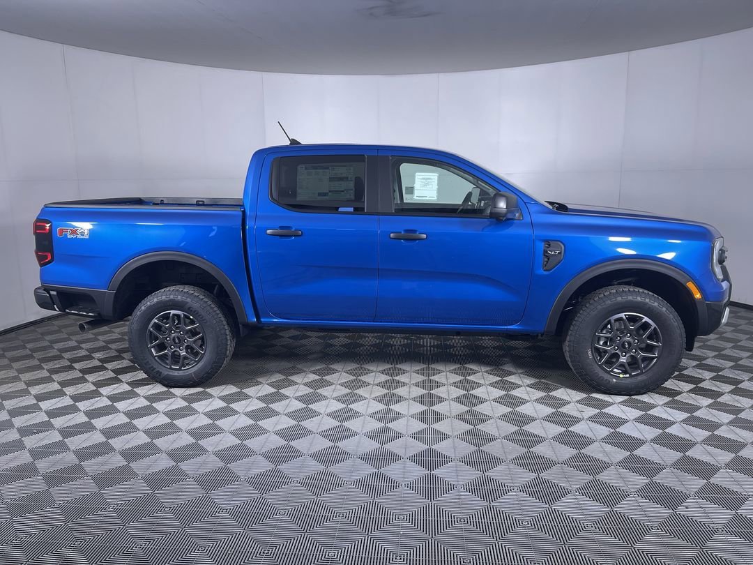 New 2025 Velocity Blue Metallic Ford XLT image 10