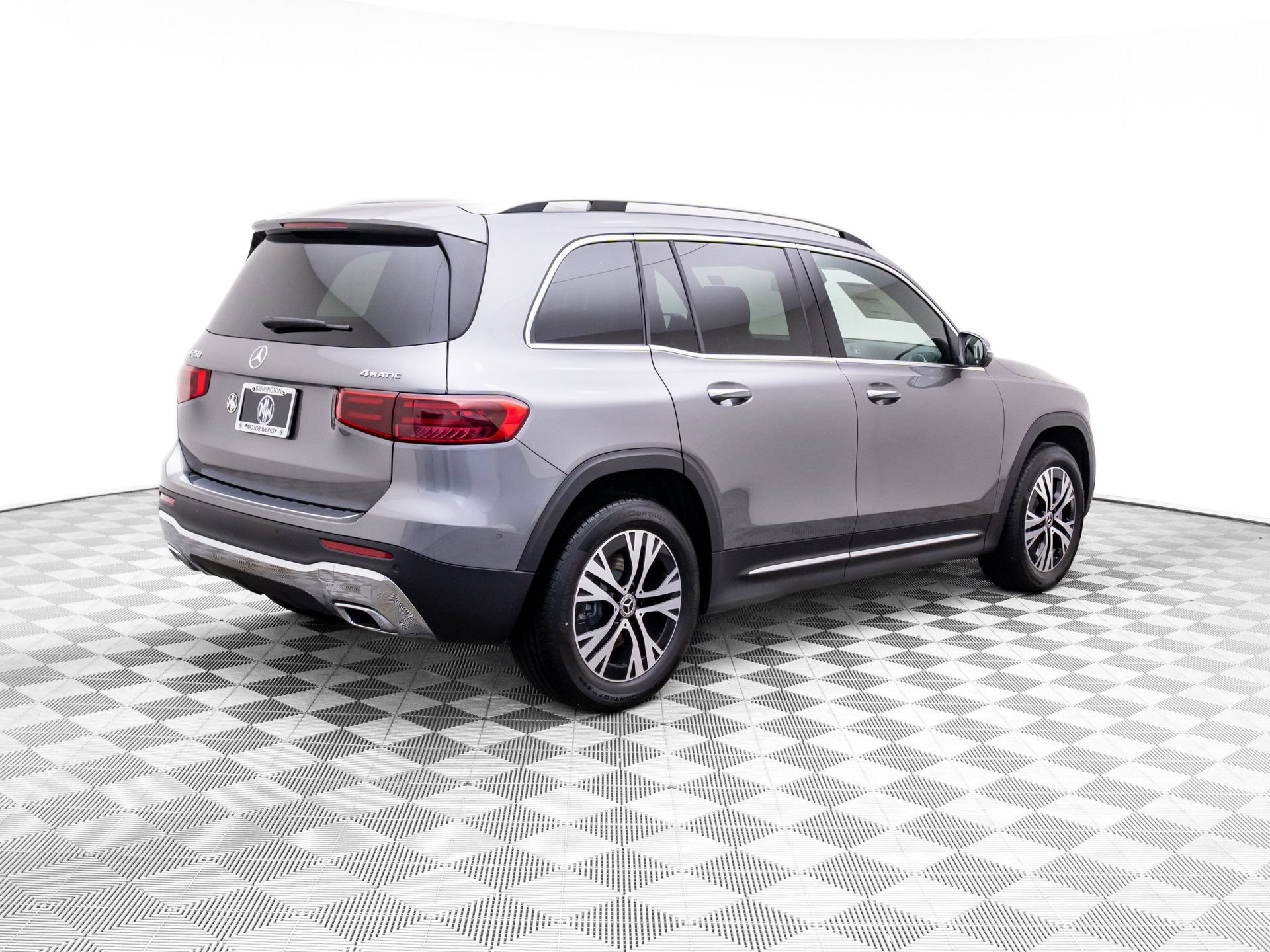 New 2026 Mountain Grey Metallic Mercedes-Benz GLB 250 image 47