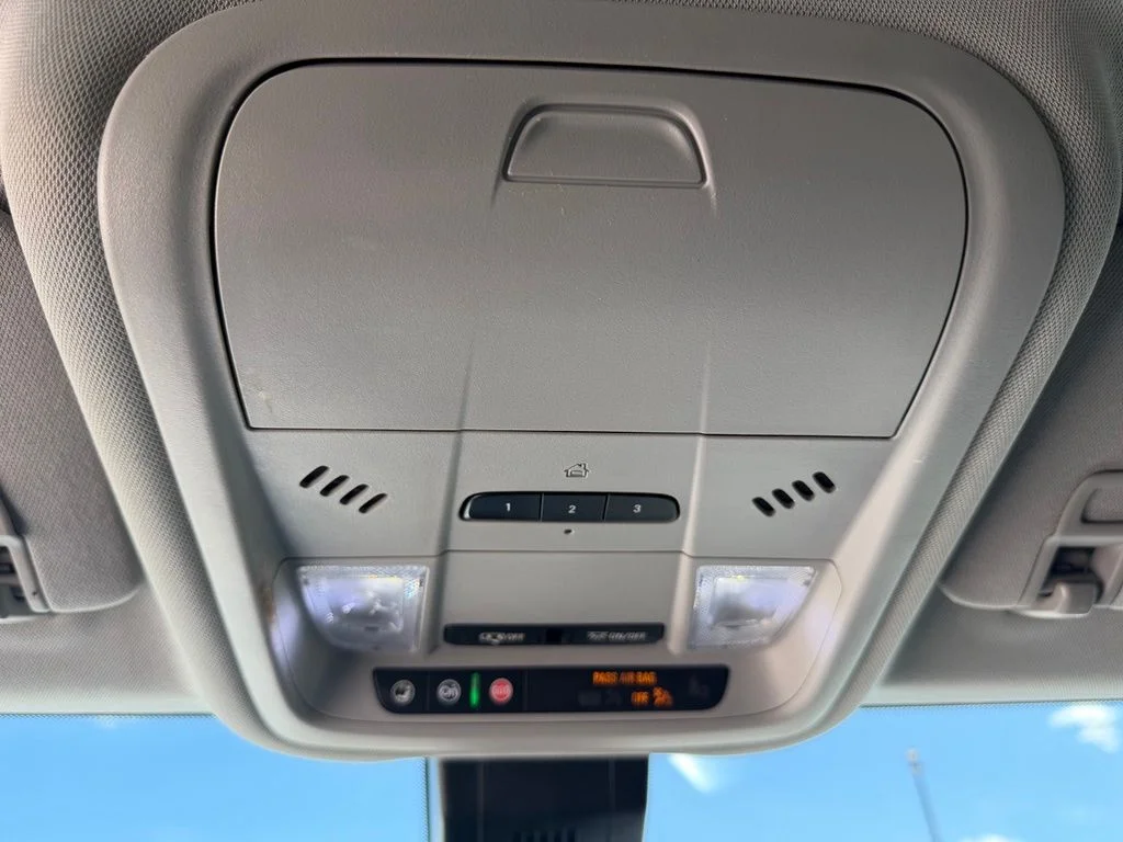 Used 2021 Gray GMC SLT image 23