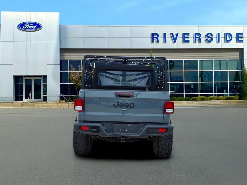 Used 2024 Anvil Clearcoat Jeep Sport image 6
