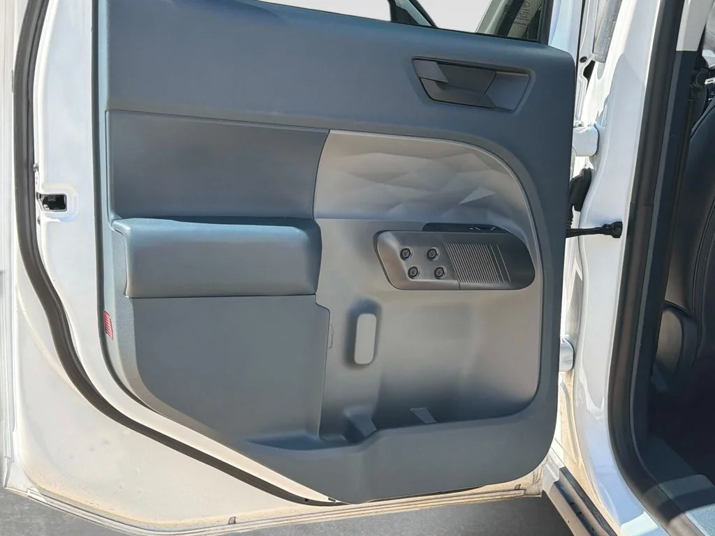 Used 2024 Oxford White Ford Lariat image 13