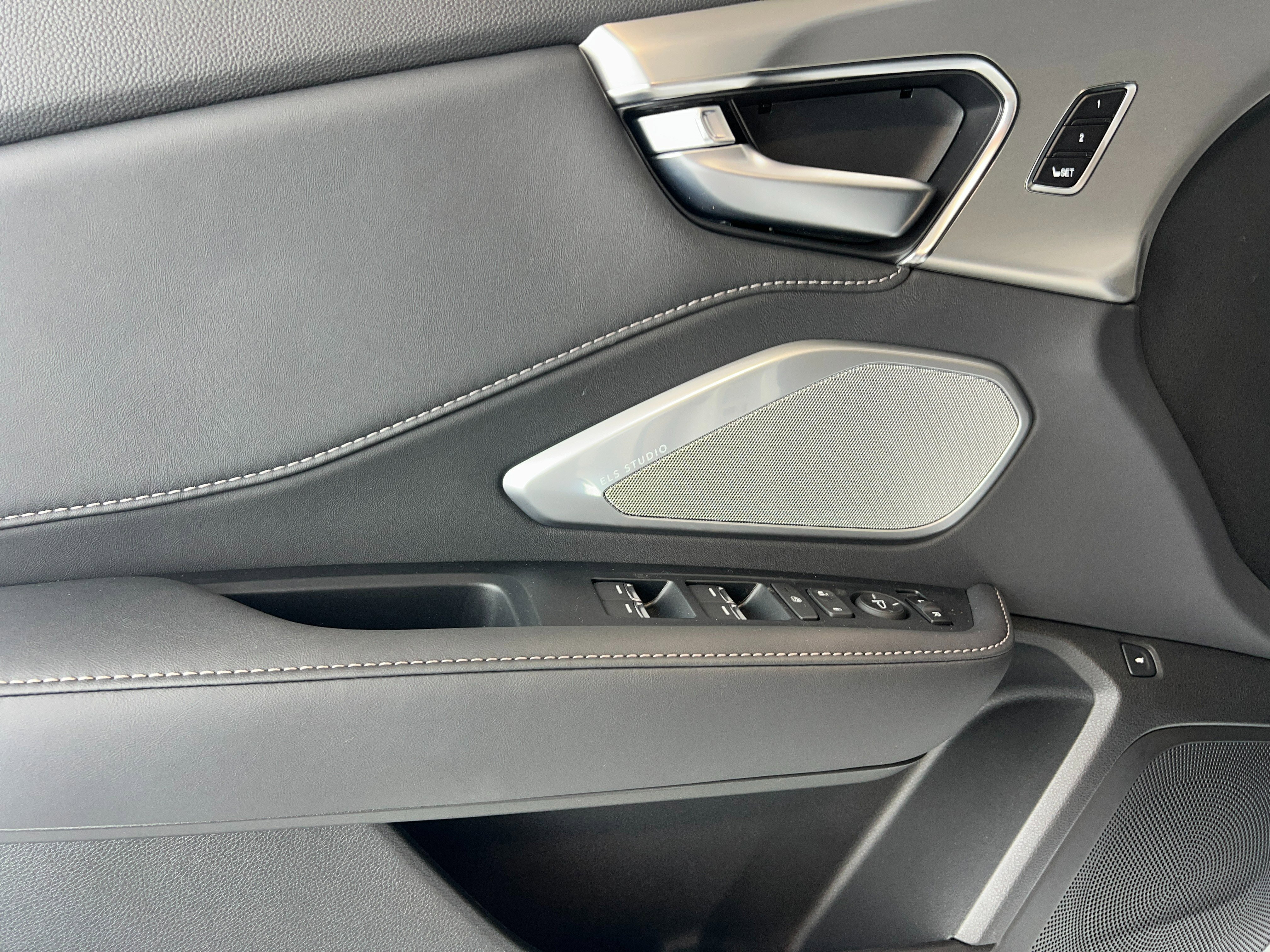 New 2026 Liquid Carbon Metallic Acura w/Technology Package image 16