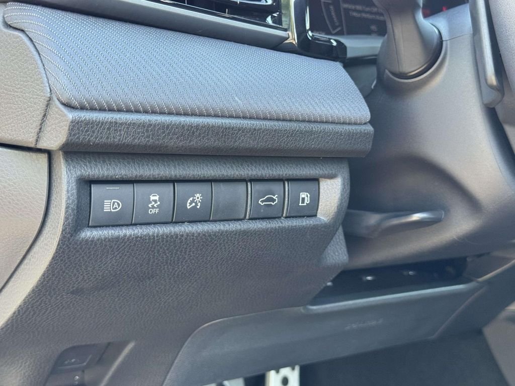 Used 2025  Toyota SE image 10