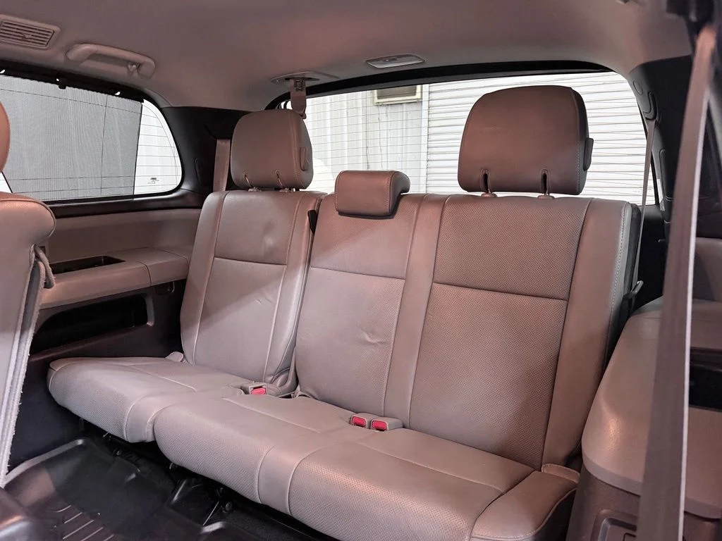 Used 2018 Silver Sky Metallic Toyota Platinum image 32