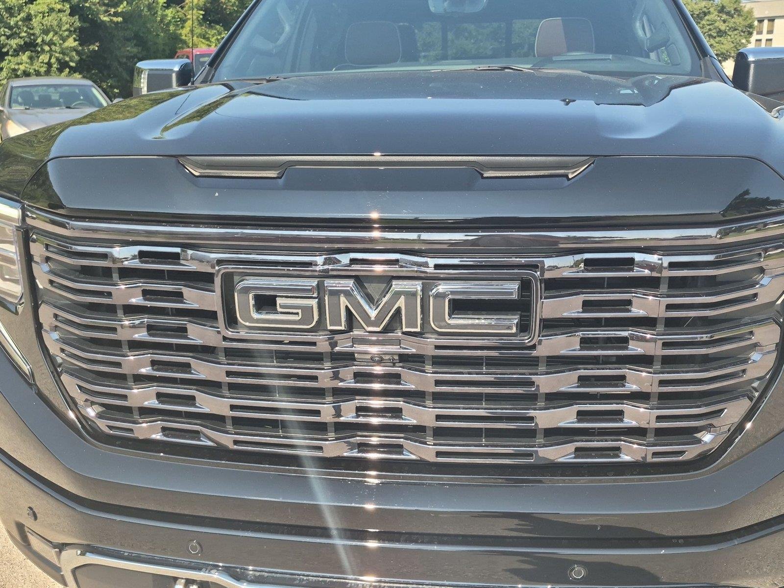 Used 2026 Onyx Black GMC Denali Ultimate image 13