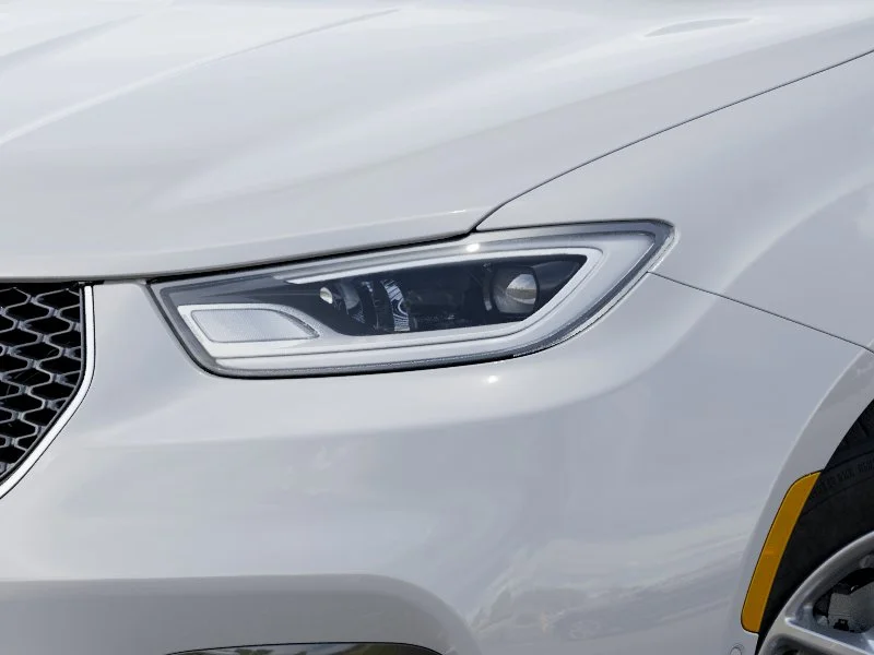 2025 Chrysler Pacifica Select - Photo 36