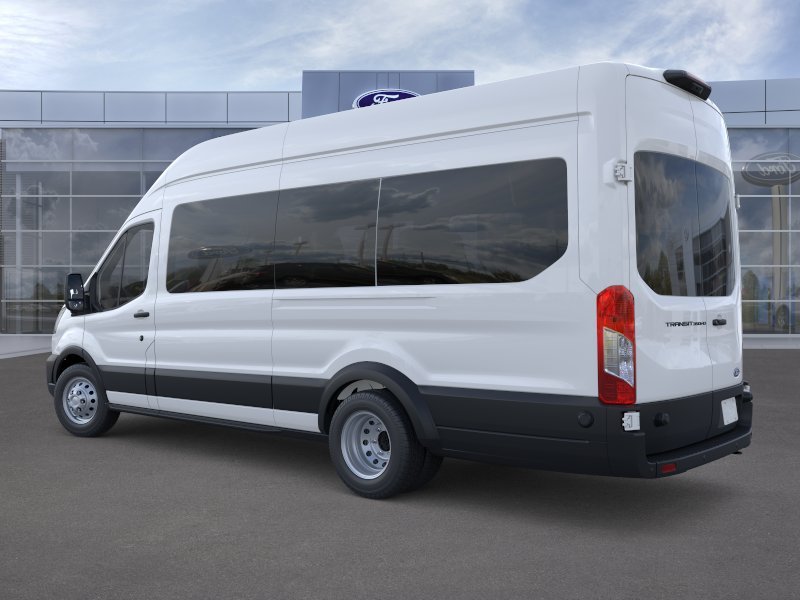 New 2026 Oxford White Ford Passenger Van XL image 4